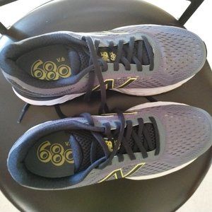 New balance Abzorb 680 size 8